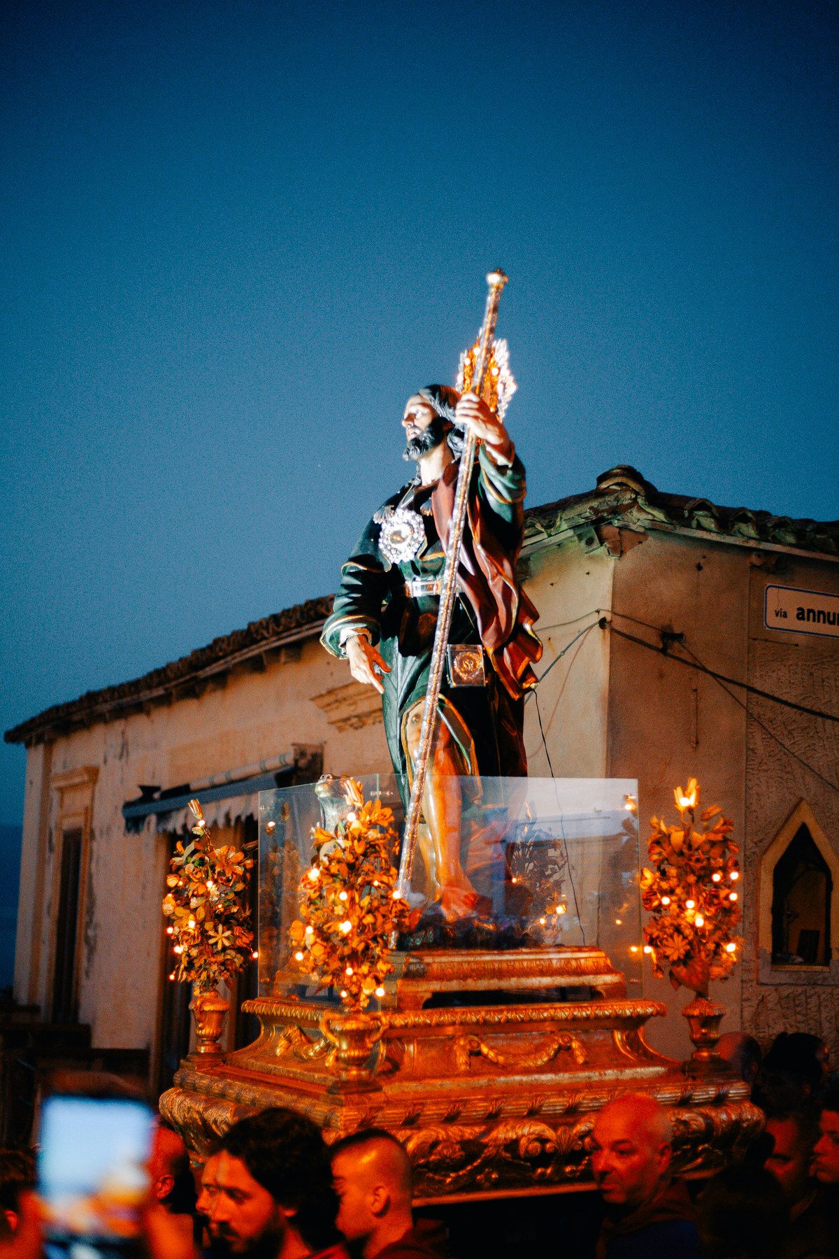 Processione — Street Photography